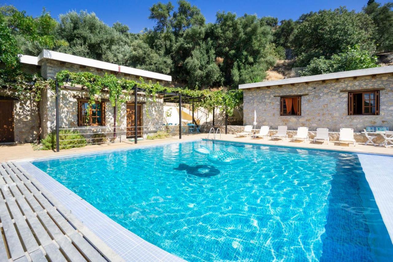 Villa Talos Palaiochora Exterior photo